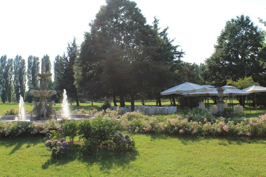 Villa Belvedere 1849 Misano di Gera dʼAdda Eksteriør bilde